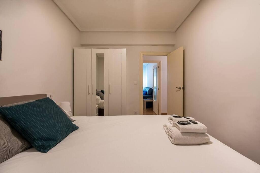 Vt En La Ribera De Bilbao Apartment Bagian luar foto